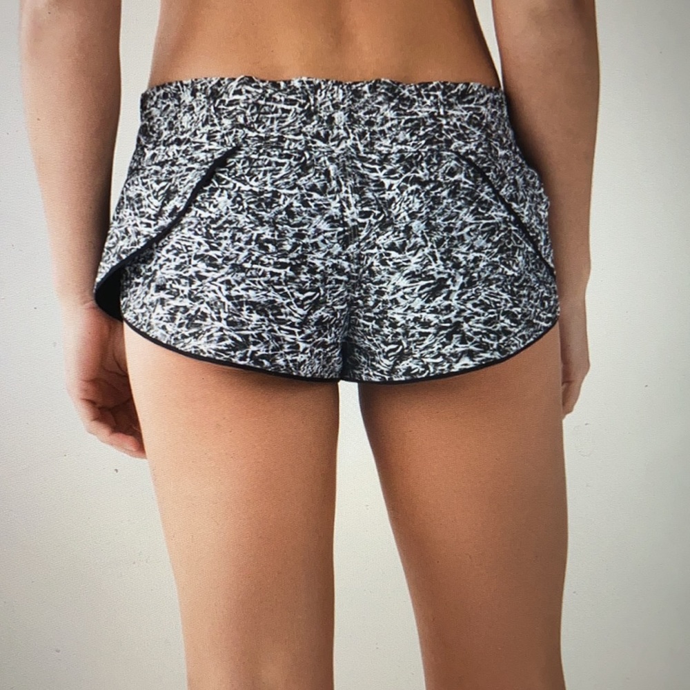 Lululemon Surf Short II - Mini Ripple/Black